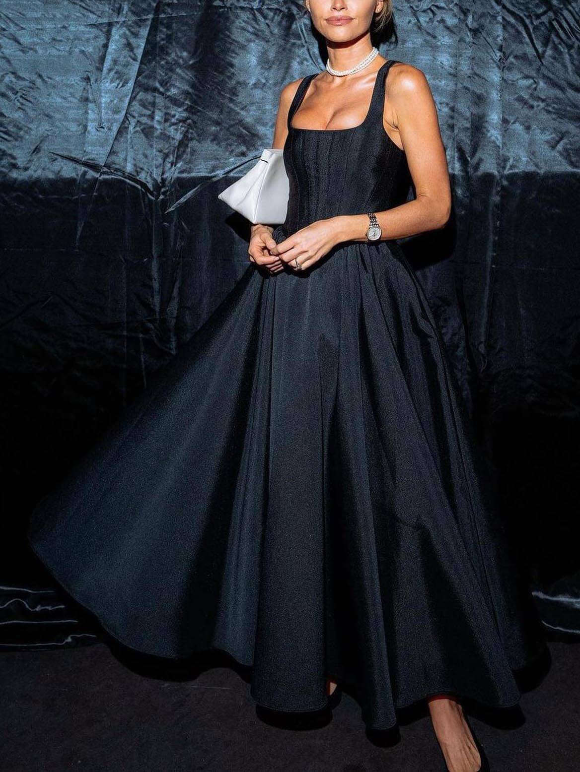 Stylish And Elegant Off-Shoulder Strapless Sleeveless Mixi Dress Olympus London