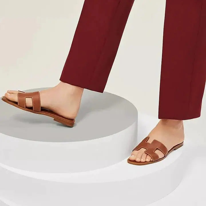 Leather Flat Sandals with Cut Out Strap BULLCAPTAIN