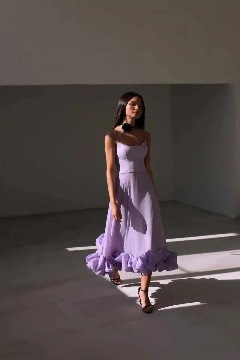 Elegant Midi Evening Dress with Ruffles BULLCAPTAIN
