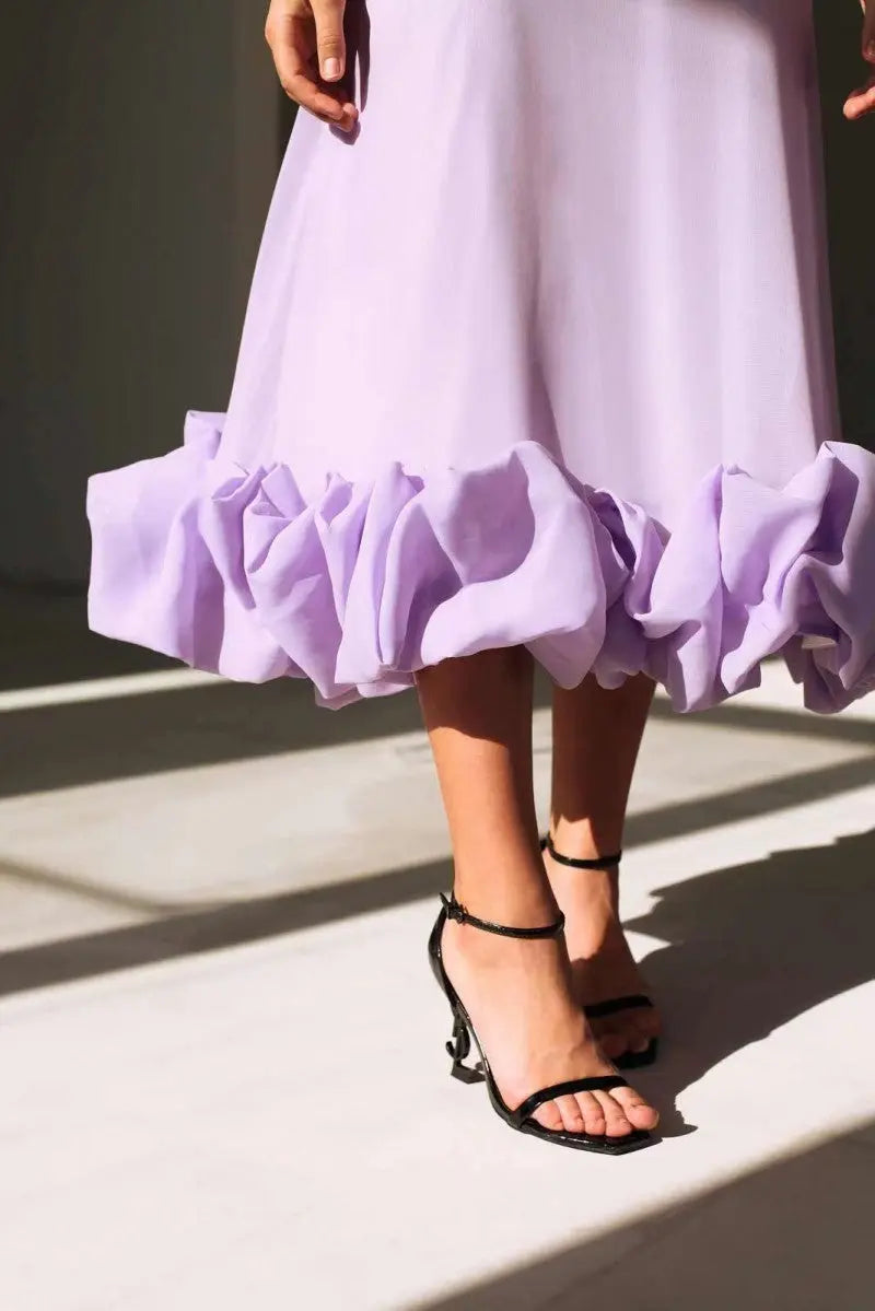 Elegant Midi Evening Dress with Ruffles BULLCAPTAIN