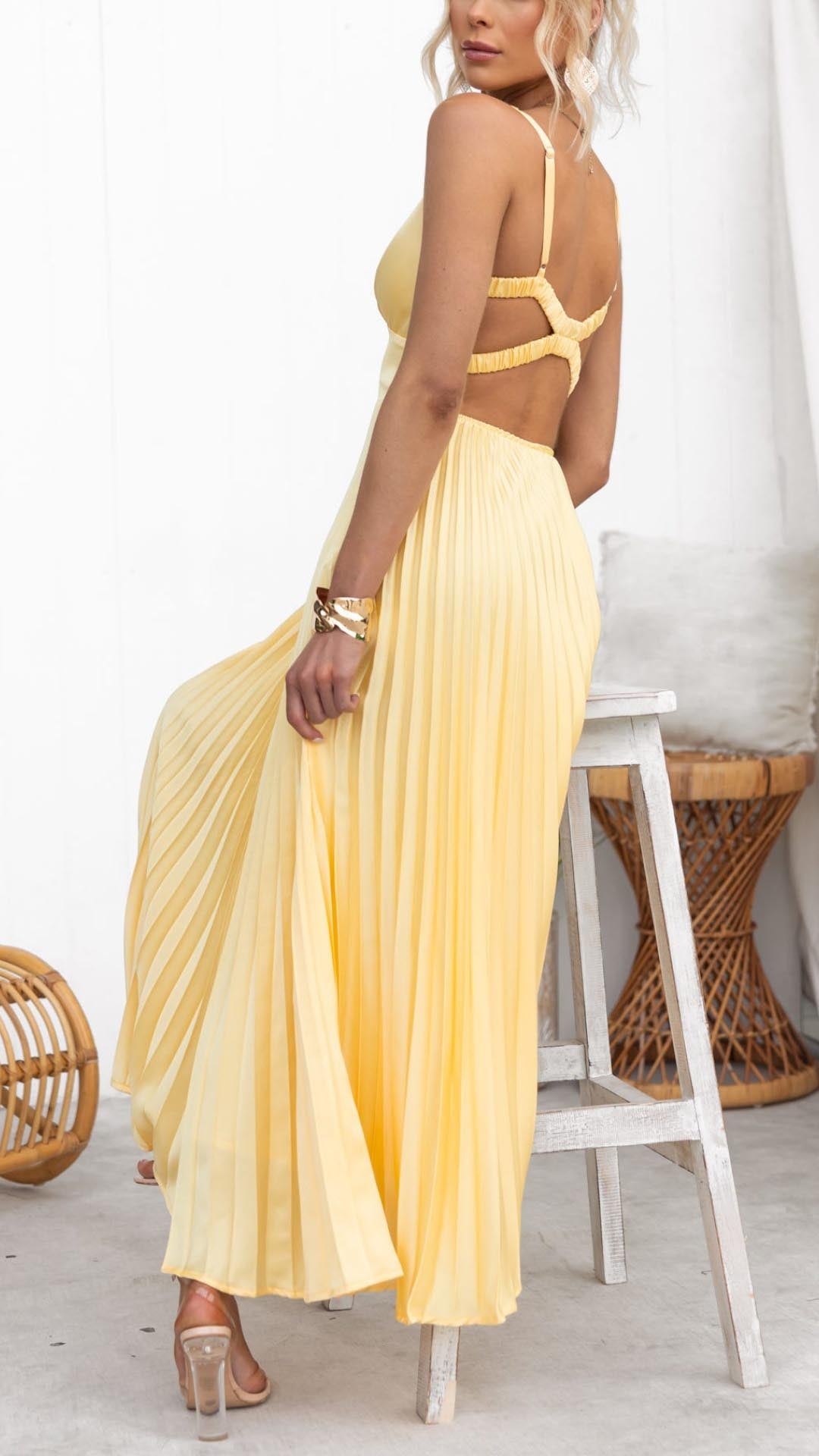 Eileen™ | Pleated V-Neck Maxi Dress 3