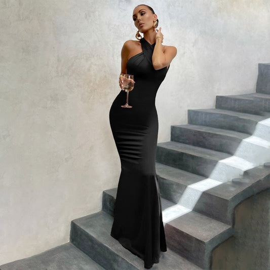 Georgia™ | Elegant Fishtail Dress with Open Back and Fitted Cut 0