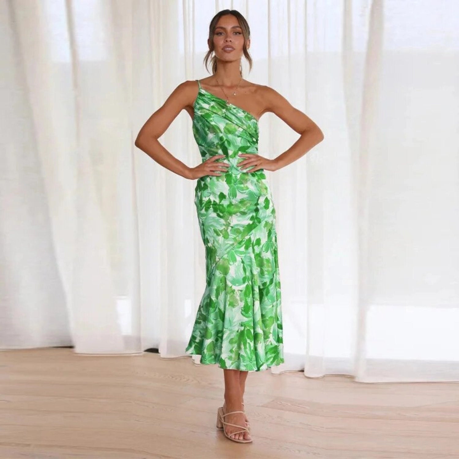 Kathy™ | Women's Maxi Dress with Asymmetrical Cut and Floral Pattern 3