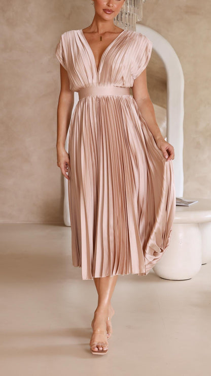 Maria™ | Elegant Pleated Maxi Dress 5