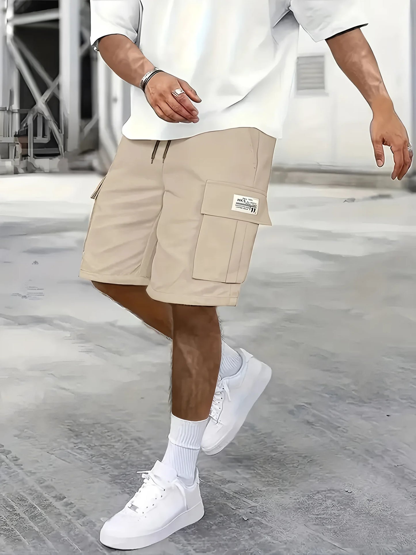 Men's outdoor work shorts pocket detail