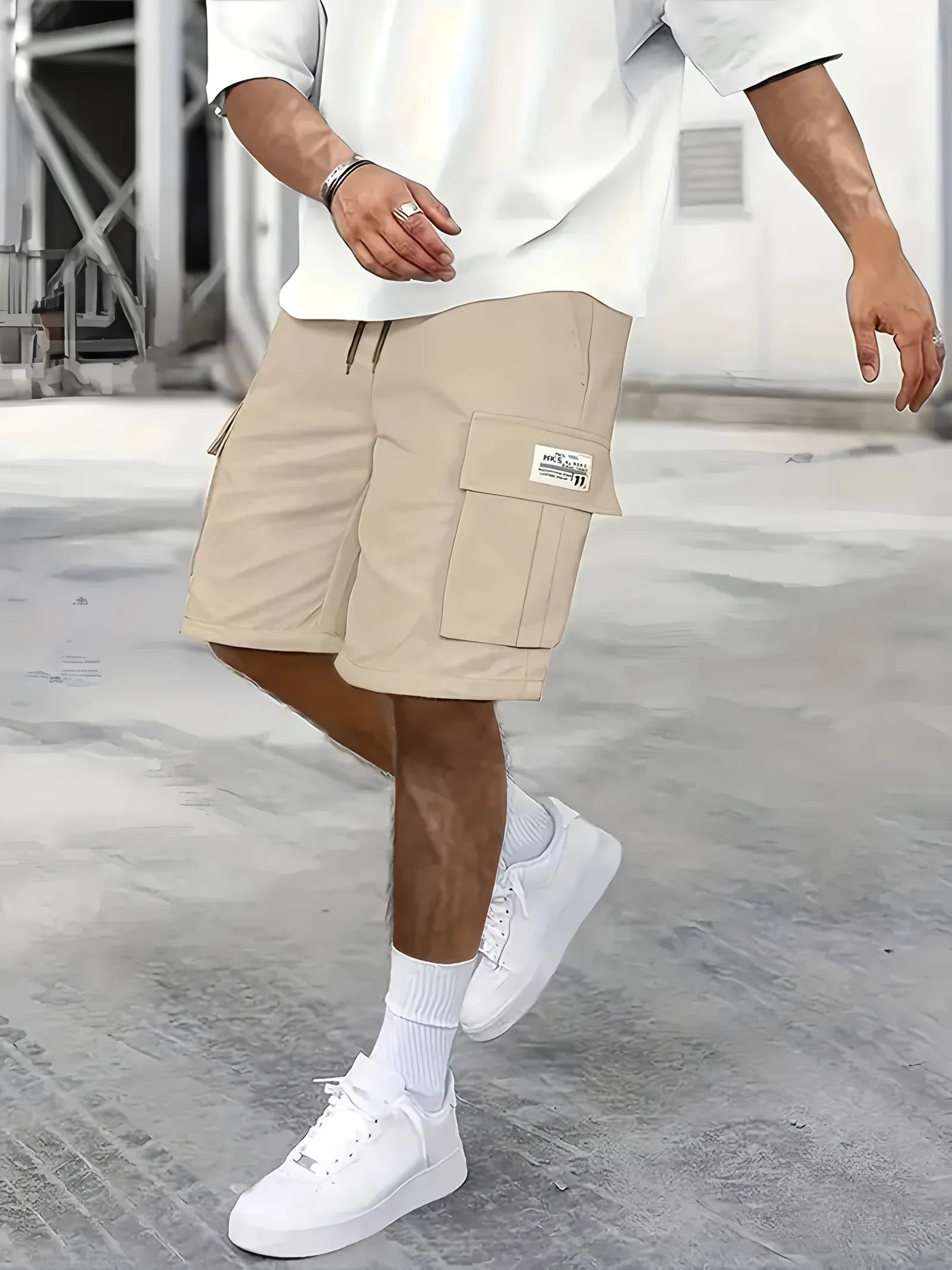 Men's outdoor work shorts pocket detail